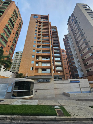 Penthouse Dúplex  De 255 M2 En Exclusivo Edificio De La Urbanización La Trigaleña, Valencia Estado Carabobo.maria Resistido Solo Clientes