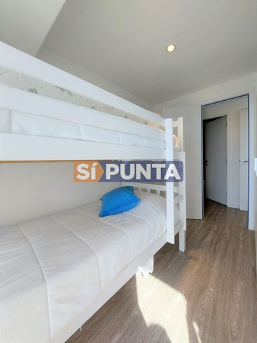 Imagen 15 de 17 de Amplio Apartamento En Piso Alto, Con Excelente Vista Al Mar.