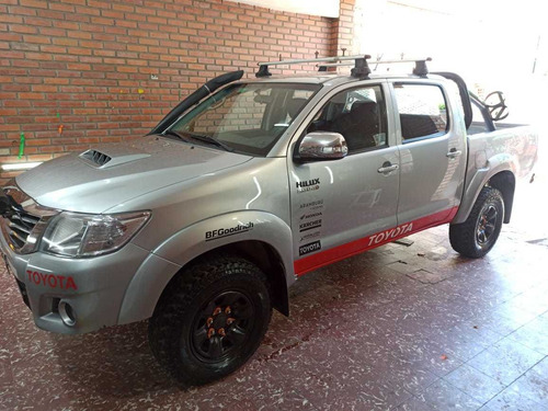 Toyota Hilux 3.0 Cd Srv Cuero 171cv 4x4 - E4 2015