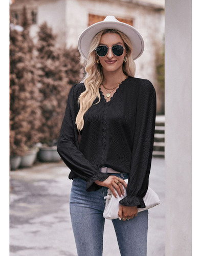 A Top De Encaje Con Cuello En V Hueco Femenino Otoño