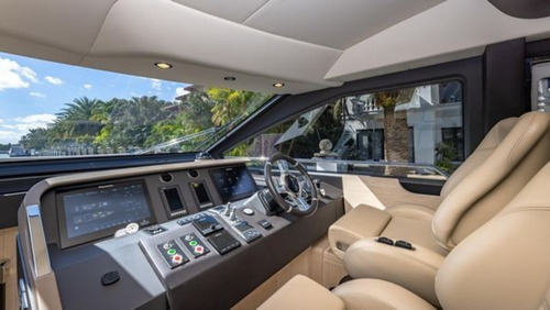 Azimut Flybridge 72 Lv3501