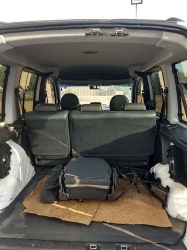 Fiat Doblo 2016 1.8 16v Adventure Flex 5p