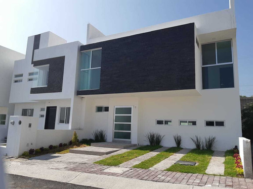 Se Vende Preciosa Casa En Punta Esmeralda, 3 Recámaras, 3.5 