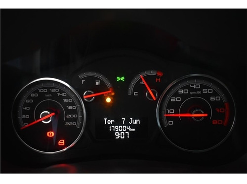 Imagem 9 de 15 de Fiat Palio 1.4 Mpi Attractive 8v Flex 4p Manual