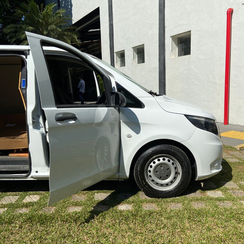 Mercedes-Benz Vito FurgãO MB VITO FURGÃO 1.6 TURBO