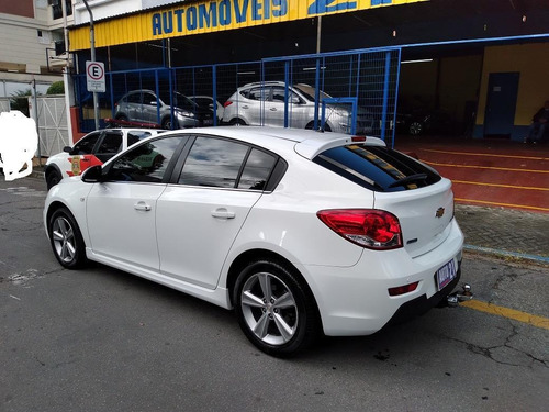Imagem 4 de 14 de Chevrolet Cruze Cruze Hb Sport Lt 1.8 16v Flexp. 5p Mec Fle