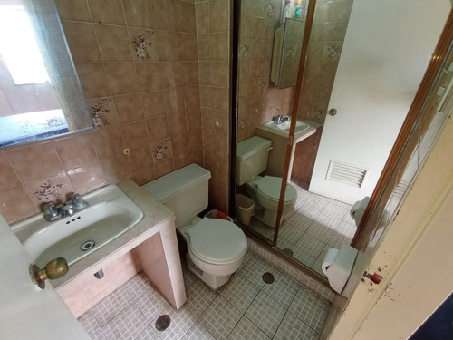 Se Ofrece En Venta Comodo Y Centrico Apartamento Ubicado En Centro Parque Caracas La Candelaria