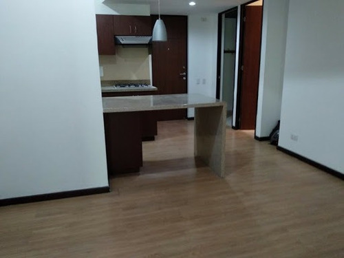 Apartaestudio En Arriendo Cumbres 473-9063