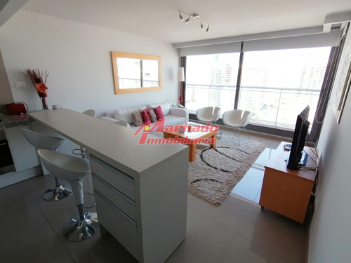 Hermoso Apartamento En Torre Nueva De Categoria A Pasos Del Mar- Ref: 3426