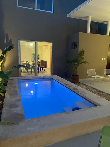 Casa En Venta En El Centro De Merida, Yucatán .