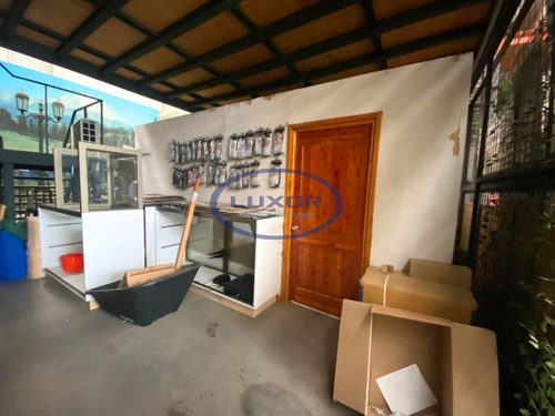 Amplia Bodega + Local En Venta En Club Hípico 722mt2