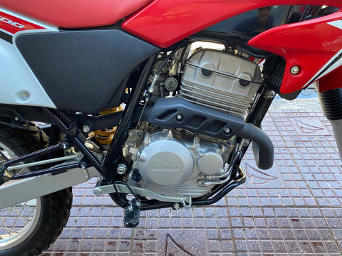 Honda Tornado 250 Año 2018 Con 800 Km Auto Classic