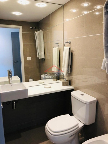 Apartamento En Mansa, 2 Dormitorios *- Ref: 4886