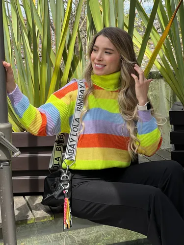 Sueter arcoiris mujer hotsell