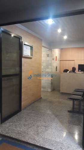 Sala Em Prédio Comercial Próximo Ao Shopping Pátio Savassi, Esquina Com Avenida Do Contorno Localizada Em Uma Ótima Região. Condomínio Com Preço Acessível. Uma Vaga De Garagem. - 5422