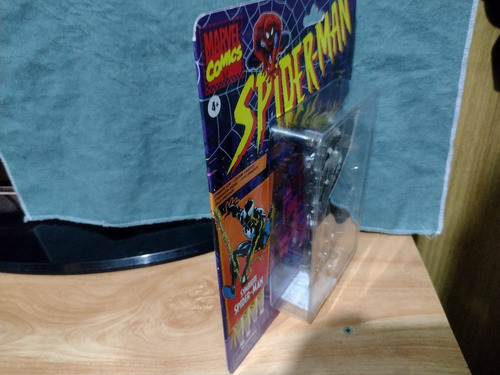 Spider-man Symbiote Marvel Legends Original Mide 15 Cm (Usado)