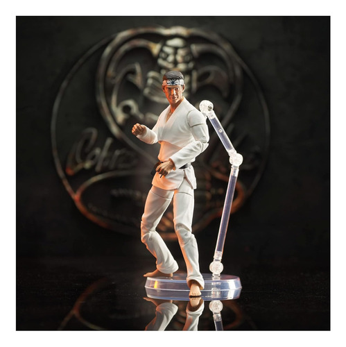 Boneco Daniel Larusso Cobra Kai Figura Diamond Select Toys