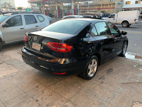 Imagen 4 de 15 de Volkswagen Vento 2015 2.5 Advance Plus 170cv Tip Automania