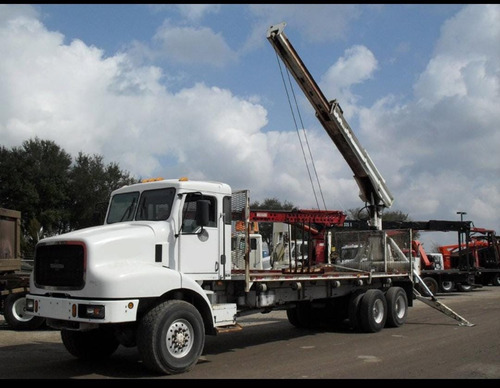 Camión Oshkosh F2346 - Tracción 6 X 6 Con Grúa