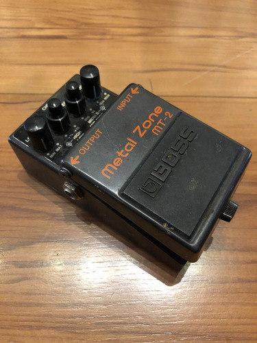 Pedal Boss Metal Zone Mt-2 - Usado