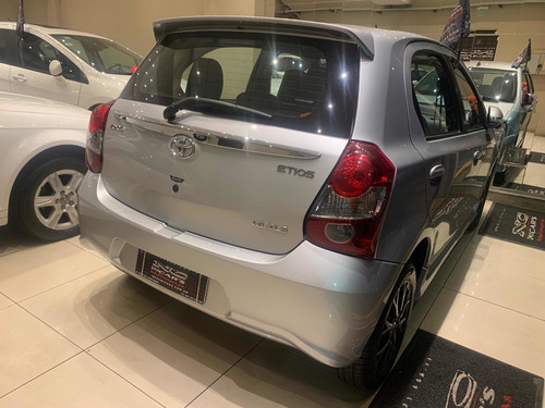 Imagen 3 de 8 de Toyota Etios Xls 2020
