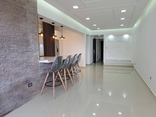 Josefina Toledo: Hermoso Apartamento En Venta En El Parral, 160m², Estudio, Maletero, Circuito De Cámaras, Balcón, Gym, Sauna, Planta Y Pozo, Piscina, Caney, 259969