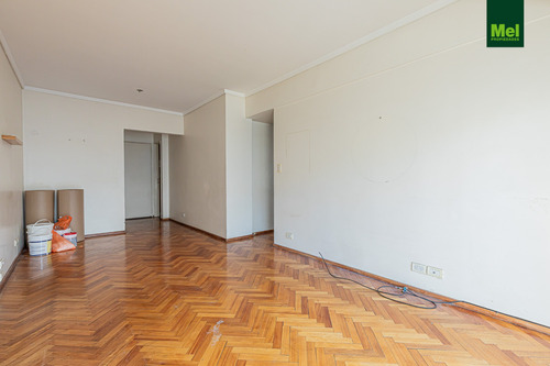 Excelente 3 Ambientes Con Dependencia Y Balcon Al Frente