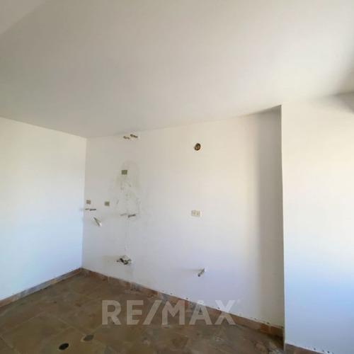 Imagen 10 de 11 de Se Vende Apartamento Ubicado En El Conjunto Residencial Los Roques En La Avenida Intercomunal Turmero Maracay A Pocos Metros De Farmatodo