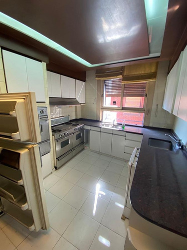 Imagen 12 de 30 de Basavilbaso Al 1200 Y Juncal Duplex 380 M2 4 Cocheras