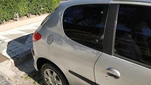 Peugeot 206 Presence 1.4 8v 3p 2004/2004