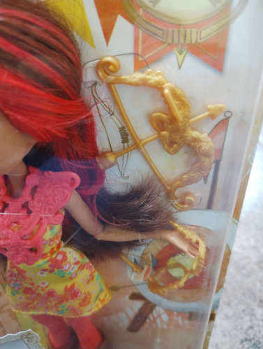 Ever After High Rosabella Beauty (Usado)