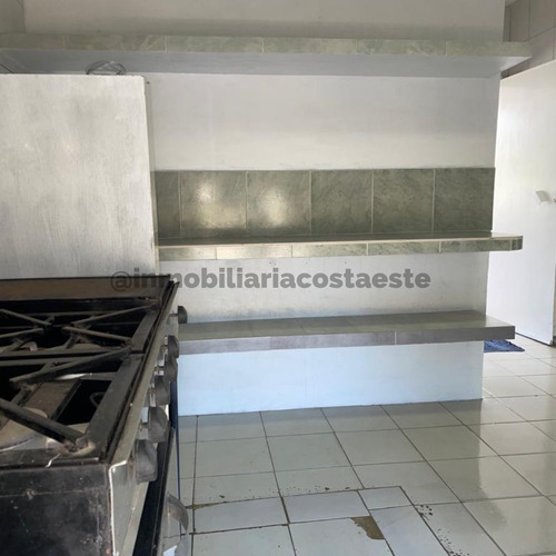 Imagen 2 de 2 de Local En Venta En Calle Del Hambre Ref 1041