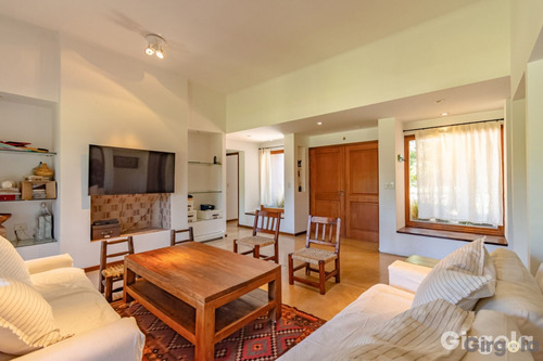Venta Casa 4 Ambientes En Pilar Con Pileta