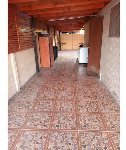 Venta De Hermosa Casa En Valle Grande. Mossaa