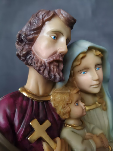 Imagem De Sagrada Familia 20cm Busto Em Resina Cor Pintura a mão
