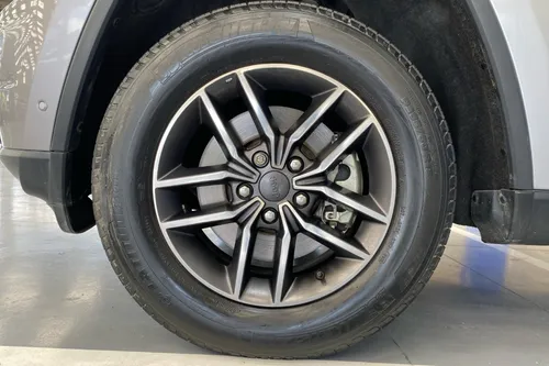 Jeep Grand Cherokee (4)(fl) Laredo 3600cc Tp 4x4