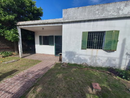 Casa Americana - Lote De 10 X 33.70 - 2 Dormitorios