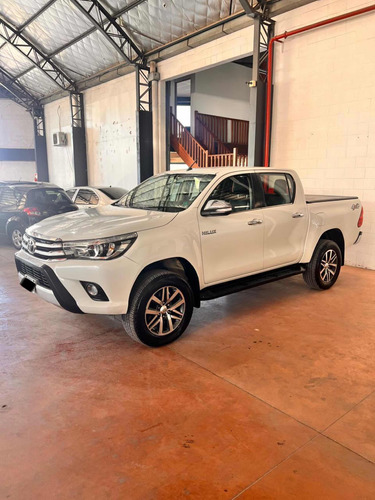 Toyota Hilux 2.8 Cd Srx 177cv 4x4