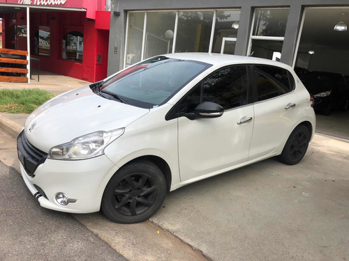 Peugeot 208 1.5 Allure Touchscreen 2015
