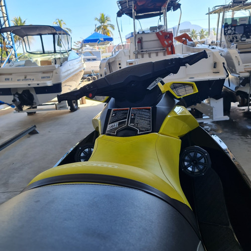 Imagem 2 de 4 de Jet Ski Seadoo Gtr 215 / 2016.