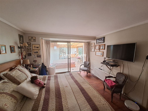 Casa Venta De 4 Dorm., Condominio, Wenlock School Las Condes