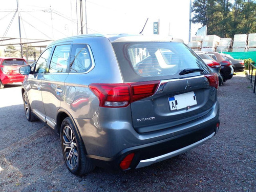 Imagen 5 de 12 de Mitsubishi 2016 Outlander 2.0 Glx 2wd L/16