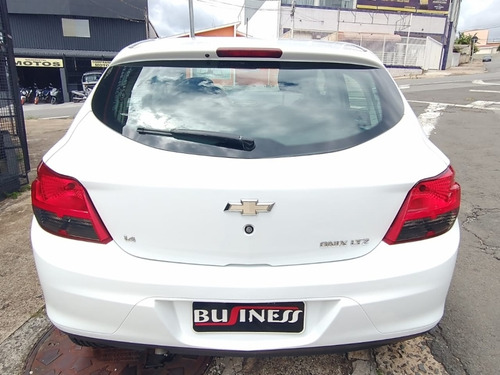 Chevrolet Onix 1.4 MPFI LTZ 8V FLEX 4P MANUAL