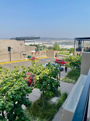 Rental De Locales Comerciales Plaza Paseo Zakia Queretaro