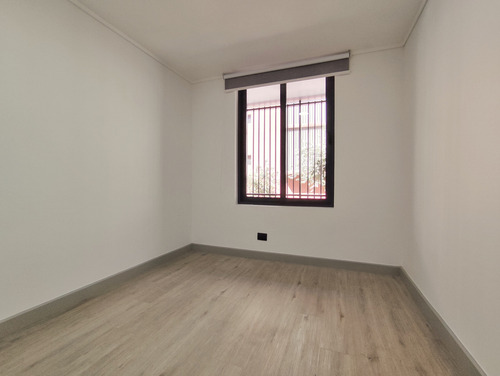Edificio Compañía De Jesús (1 Est. 1 Bod.) Vista Norte P