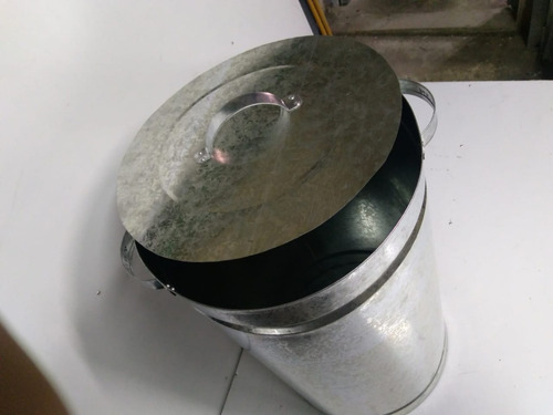 Imagen 5 de 5 de Cesto - Tacho Con Tapa Y Manijas