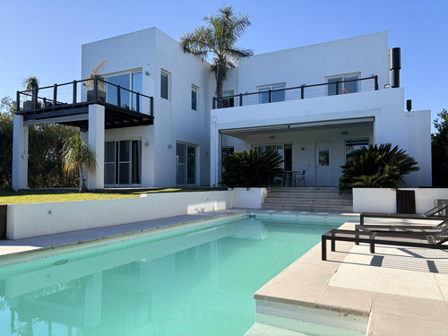 Casa En Alquiler En Los Alisos Nordelta