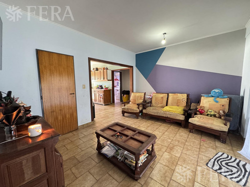 Venta Casa 4 Ambientes Con Galpón En Llavallol