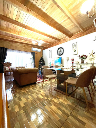 Vende Acogedora Casa En Victoria Con Amplio Local Comercial