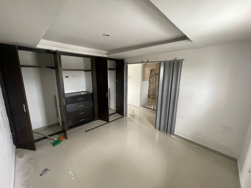 Imagen 29 de 30 de Se Vende Edifico De Tres Pisos Barrio Los Andes
